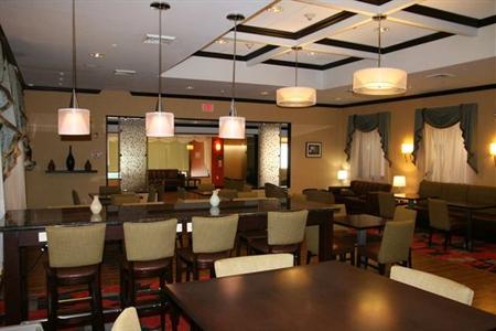 фото отеля Hampton Inn Jericho Westbury
