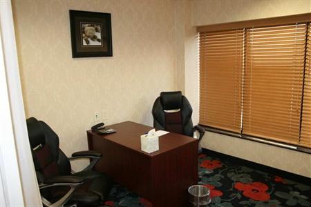 фото отеля Hampton Inn Jericho Westbury
