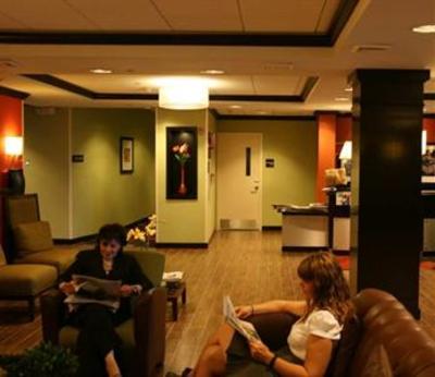 фото отеля Hampton Inn Jericho Westbury