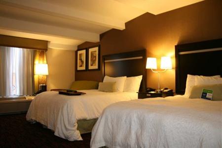 фото отеля Hampton Inn Jericho Westbury