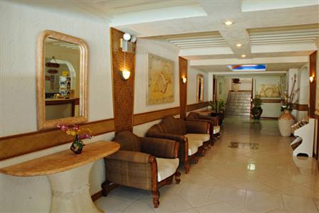 фото отеля Red Coconut Beach Hotel