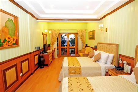 фото отеля Red Coconut Beach Hotel