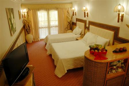 фото отеля Red Coconut Beach Hotel