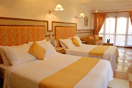 фото отеля Red Coconut Beach Hotel