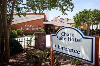 фото отеля Chase Suite Hotel