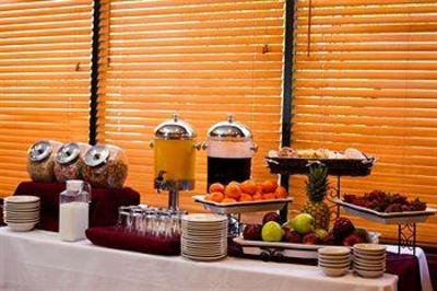 фото отеля Chase Suite Hotel