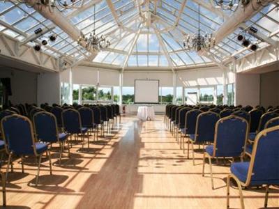 фото отеля Manor Of Groves Hotel Sawbridgeworth