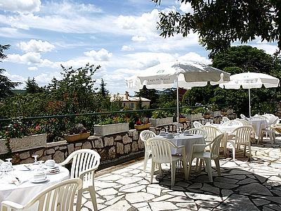 фото отеля Hotel Le Relais Imperial Saint-Vallier-de-Thiey