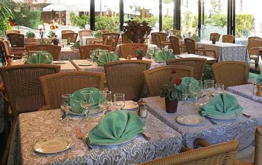 фото отеля Hotel Le Relais Imperial Saint-Vallier-de-Thiey