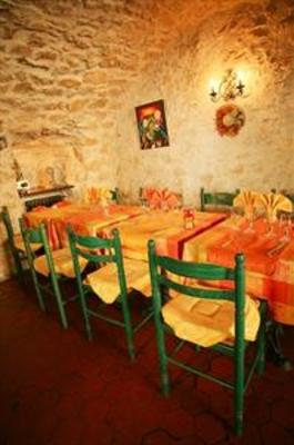 фото отеля Hotel Le Relais Imperial Saint-Vallier-de-Thiey