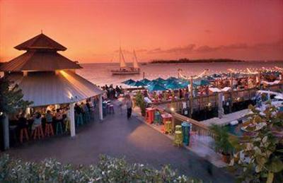 фото отеля Ocean Key Resort & Spa