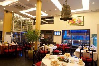 фото отеля Almond Hotel Phnom Penh