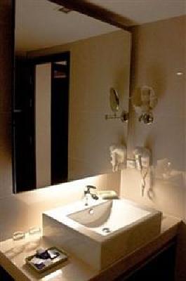 фото отеля Aspen Suites Bangkok