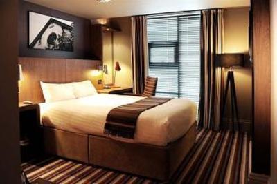 фото отеля Village Hotel London Elstree