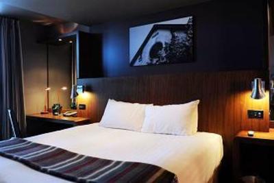 фото отеля Village Hotel London Elstree