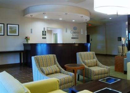 фото отеля Comfort Suites Huntersville