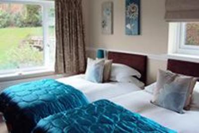 фото отеля Combe Bank Guest House