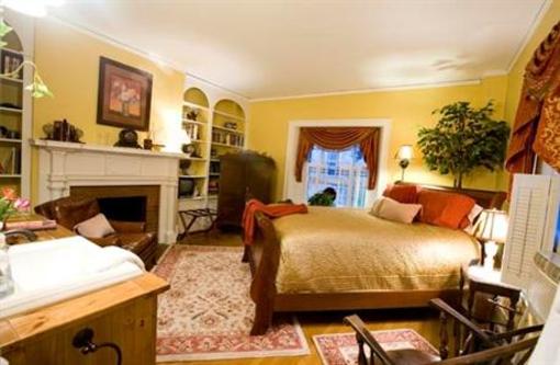 фото отеля 1907 Bragdon House Bed and Breakfast