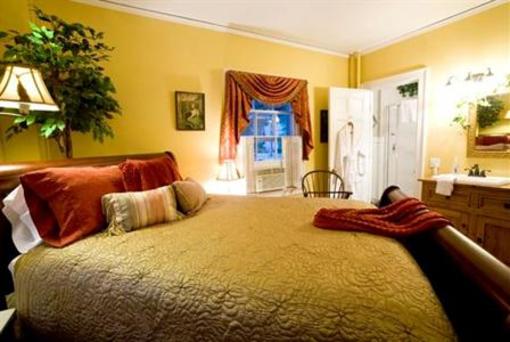 фото отеля 1907 Bragdon House Bed and Breakfast