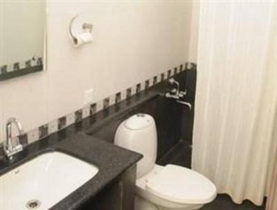 фото отеля Executive Comfort Guindy