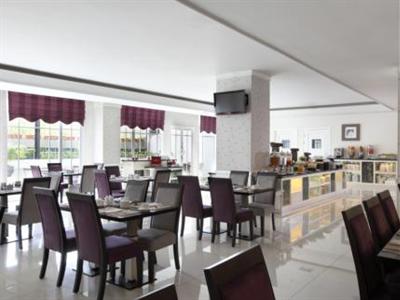 фото отеля Dafam Hotel Semarang