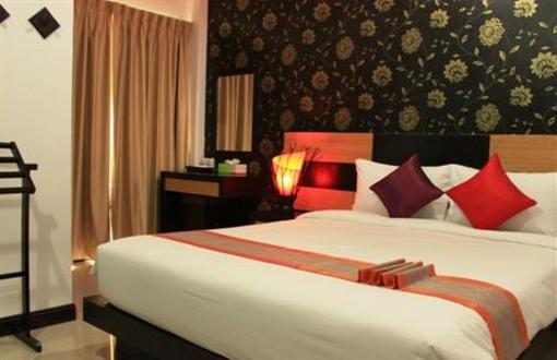 фото отеля IStay Patong Guesthouse