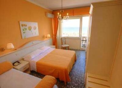 фото отеля Hotel Hollywood Senigallia
