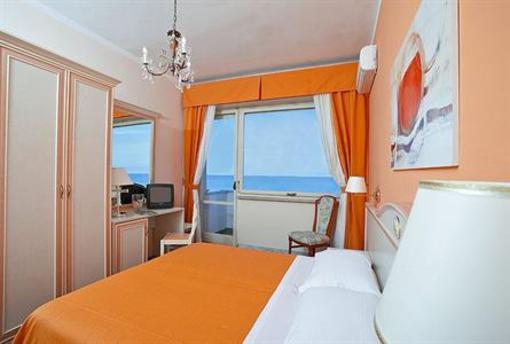 фото отеля Hotel Hollywood Senigallia