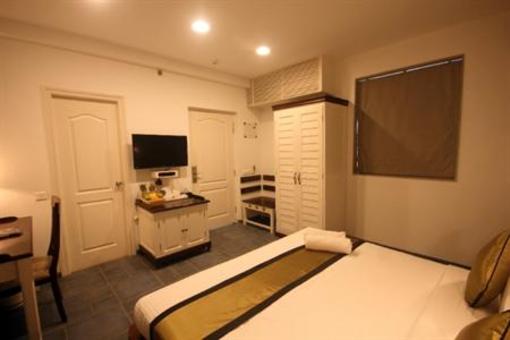 фото отеля Mystique Heights Hotel