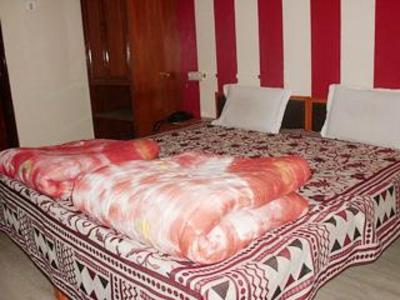 фото отеля Hotel Tourist International