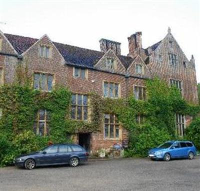 фото отеля Edenbridge Castle Hotel