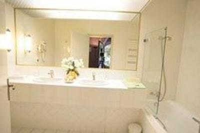 фото отеля Le Bretagne Et Sa Residence Questembert