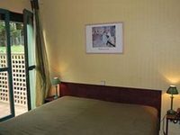 Le Pavillon Hotel Cours-la-Ville