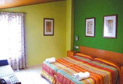 фото отеля Hostal El Forn