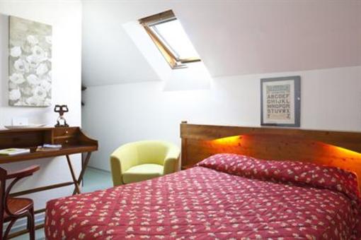 фото отеля Logis Le Relais des Remparts