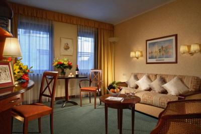 фото отеля Citadines Toison d'Or Hotel