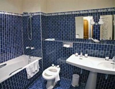фото отеля Hostellerie des Monts de Vaux