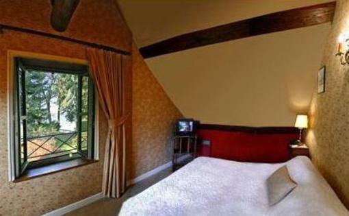 фото отеля Hostellerie des Monts de Vaux