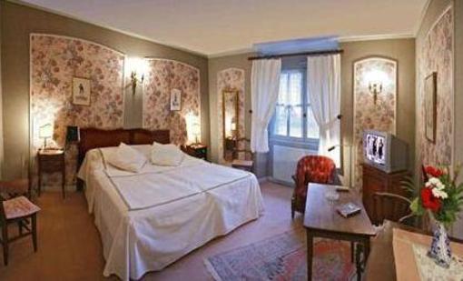 фото отеля Hostellerie des Monts de Vaux
