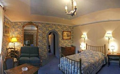 фото отеля Hostellerie des Monts de Vaux
