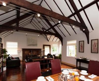 фото отеля Kirkbank House