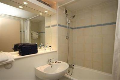 фото отеля Campanile Hotel Antibes