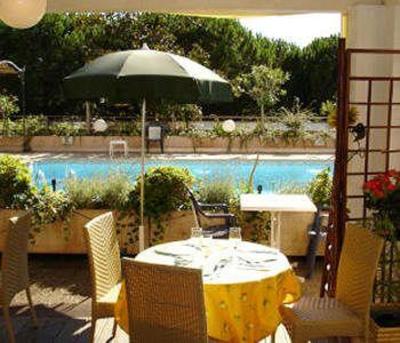 фото отеля Campanile Hotel Antibes