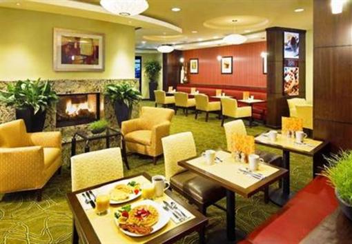 фото отеля Courtyard by Marriott Anaheim at Disneyland Resort