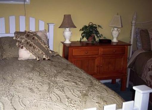 фото отеля The Well Made Bed and Breakfast