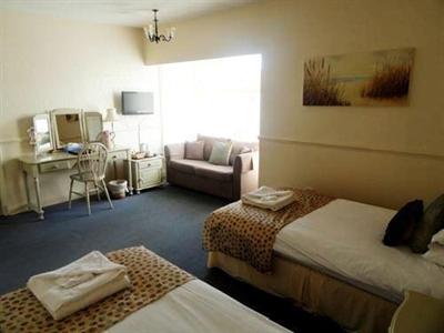 фото отеля The Feathers Hotel Norfolk