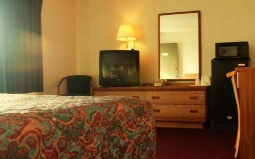 фото отеля Super 7 Motel Columbia