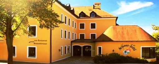 фото отеля Schlosshotel Bad Griesbach