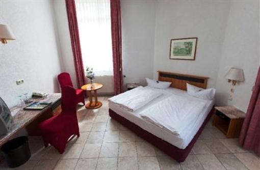 фото отеля Parkhotel am Grossen Teich