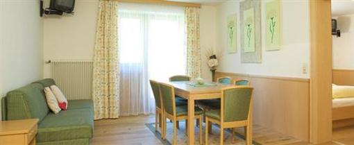 фото отеля Oberlehenhof Pension Kaprun